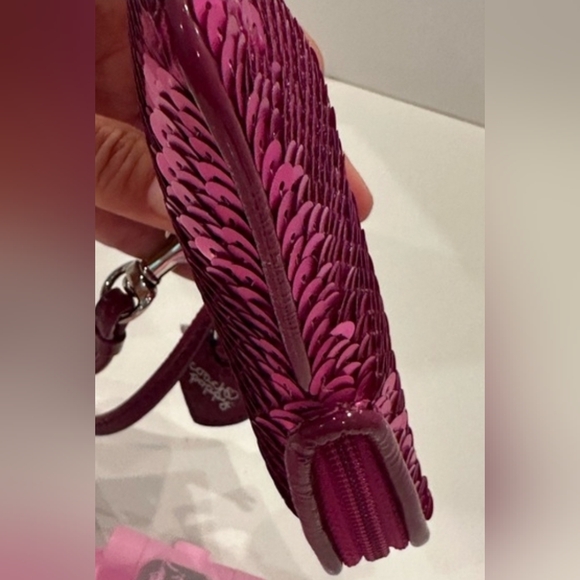 Coach Poppy Sequin Sweetheart Wristlet Hot Pink NWT - Picture 9 of 9